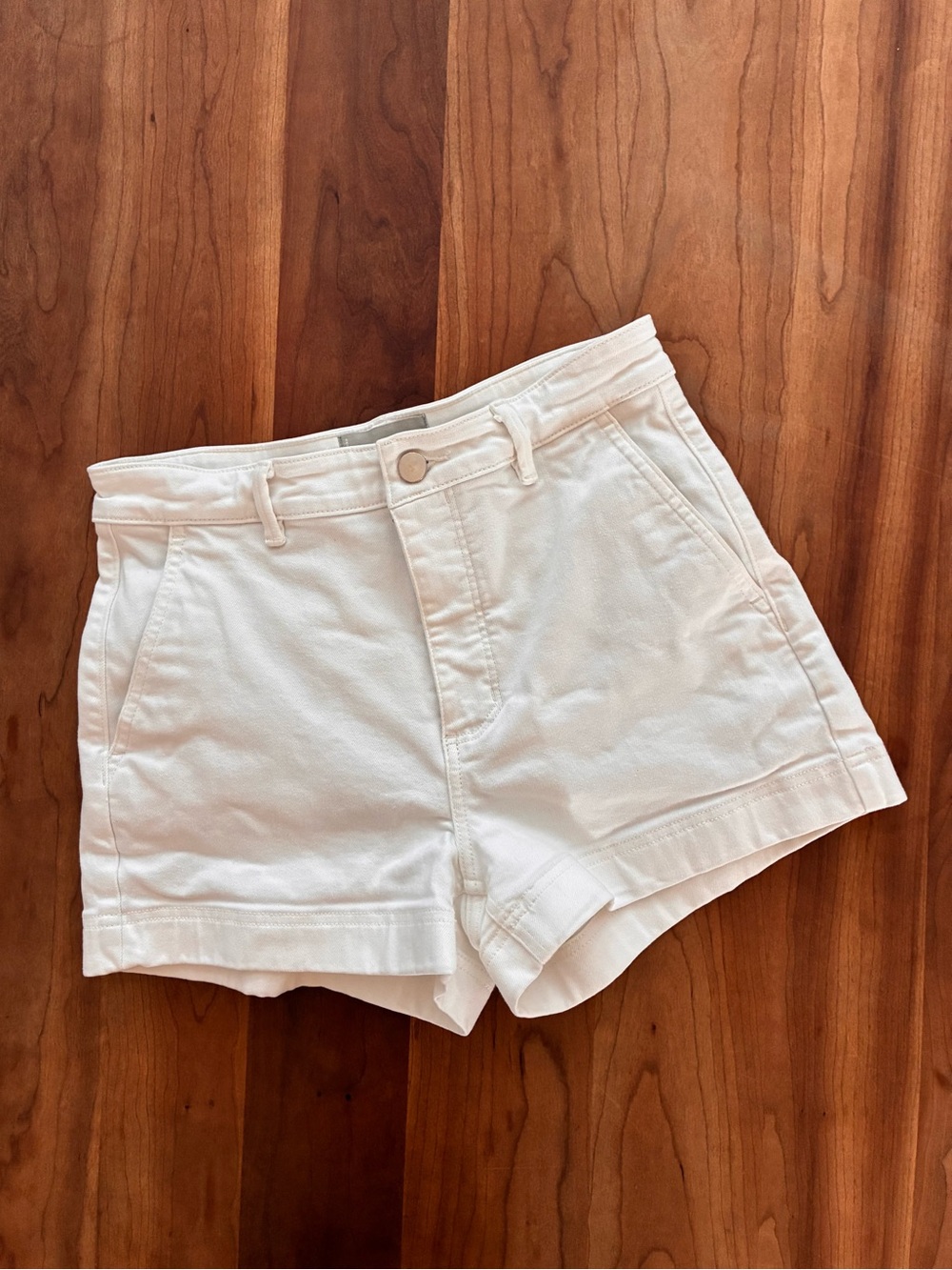 Everlane The Utility Short Size 6 High Rise Patch Pocket Bone White Cotton